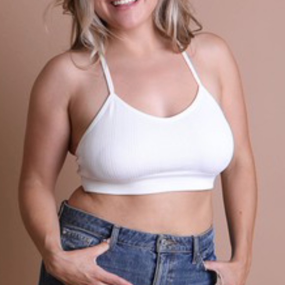 Plus Boho White Floral Seamless Mesh Bralette - Picture 7 of 8